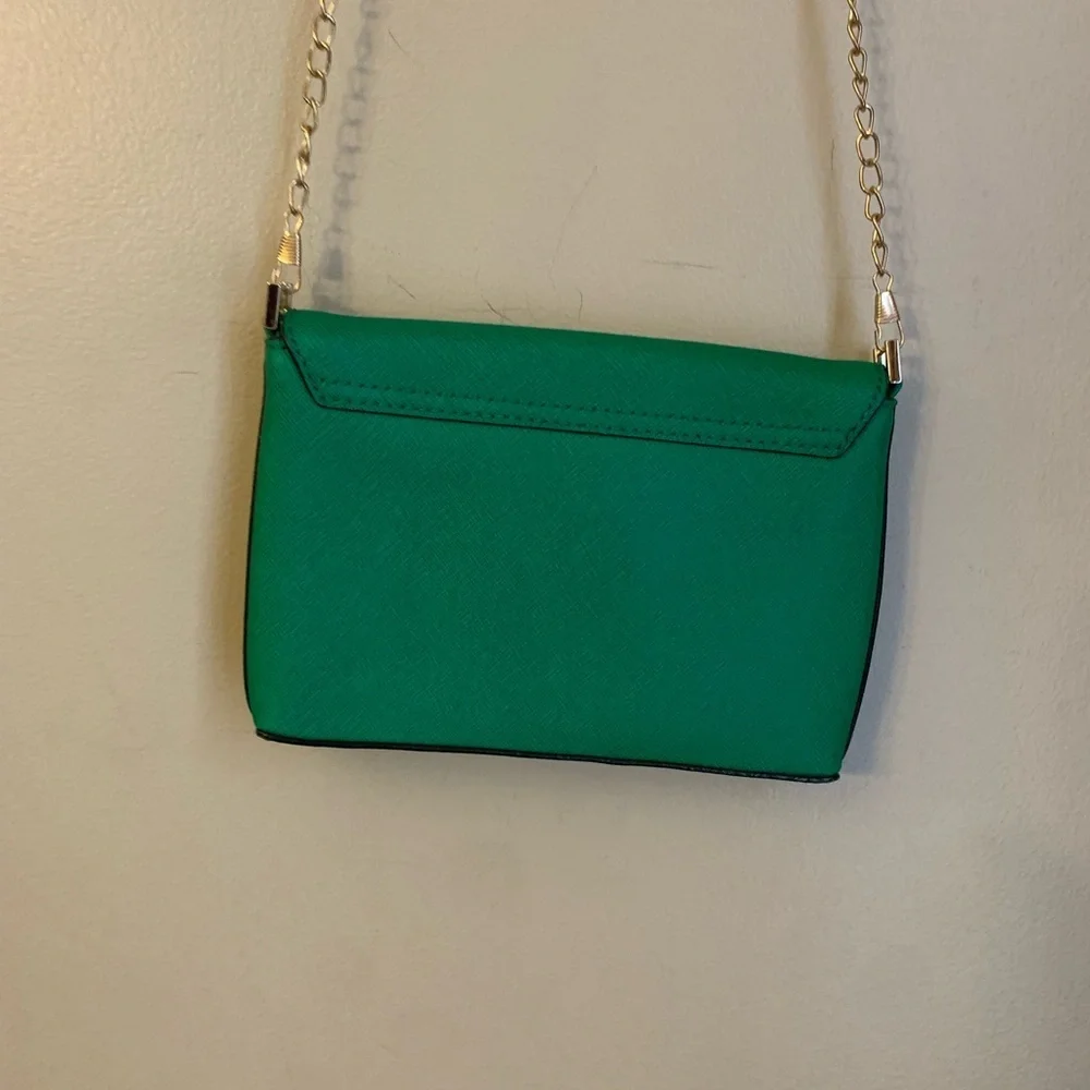 Kate Spade Newbury Lane Sally Crossbody Bag Purse Green Leather Stripe Interior